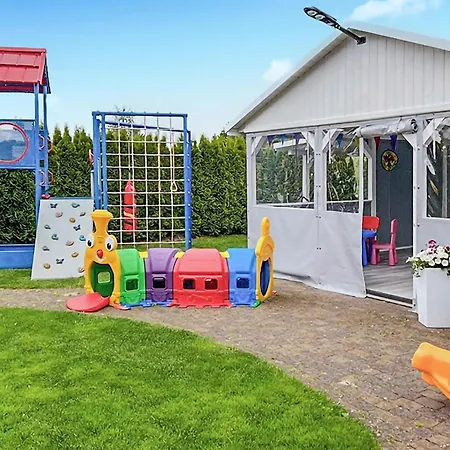 Lovely In With Kitchen Holiday home