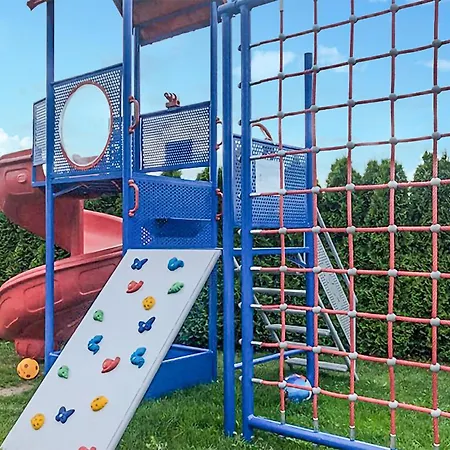 بيت للعطل 2 Bedroom Gorgeous In