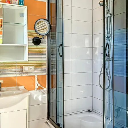 2 Bedroom Gorgeous In بيت للعطل *